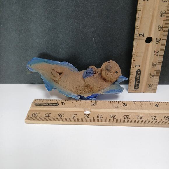 Whimsical River Otter Floating on Water, 3" Mini Figurine 1988 Living Stone Inc - Picture 7 of 7